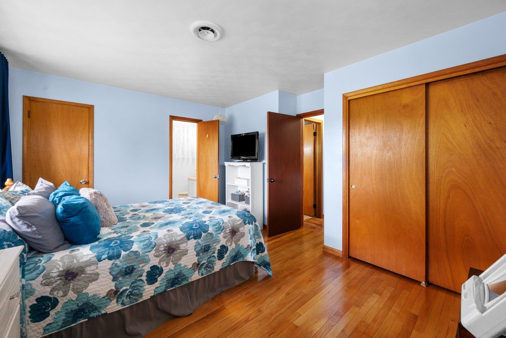 322 11th Place Property Photo 21