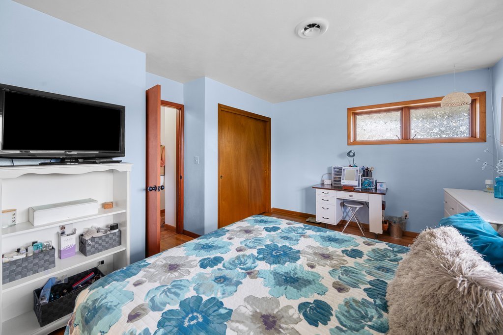 322 11th Place Property Photo 22