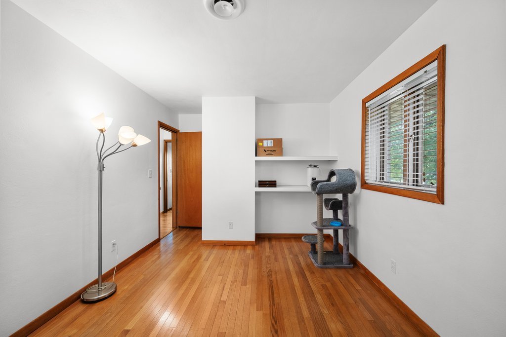 322 11th Place Property Photo 29