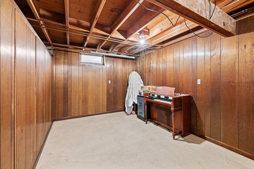 322 11th Place Property Photo 34