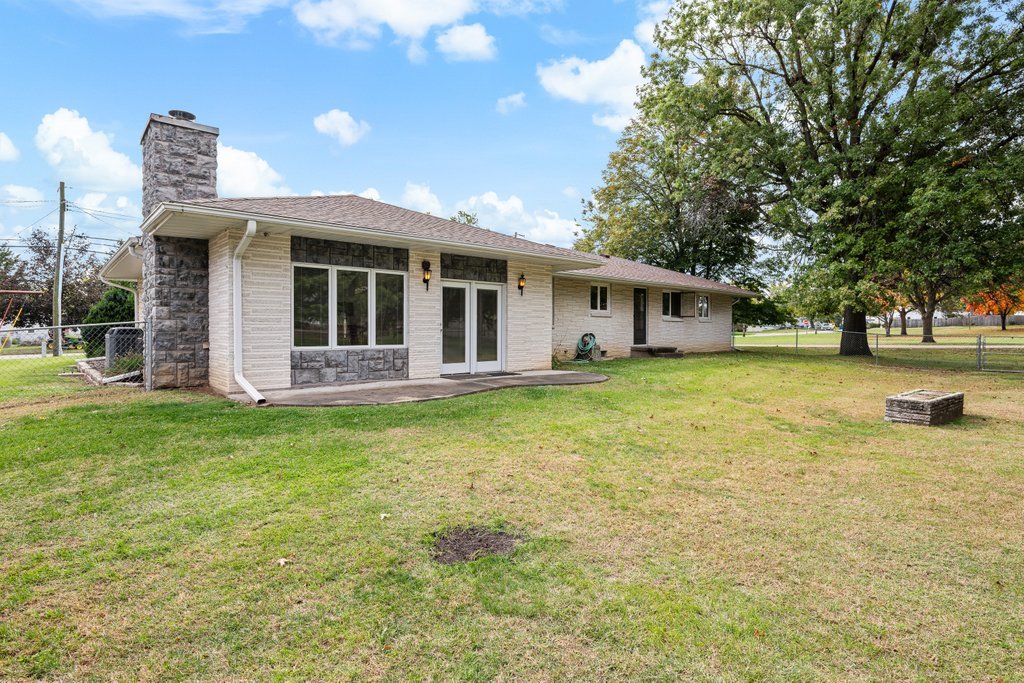 322 11th Place Property Photo 39