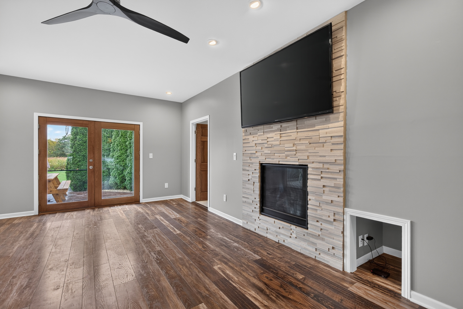 3104 E 1888th Road Property Photo 17