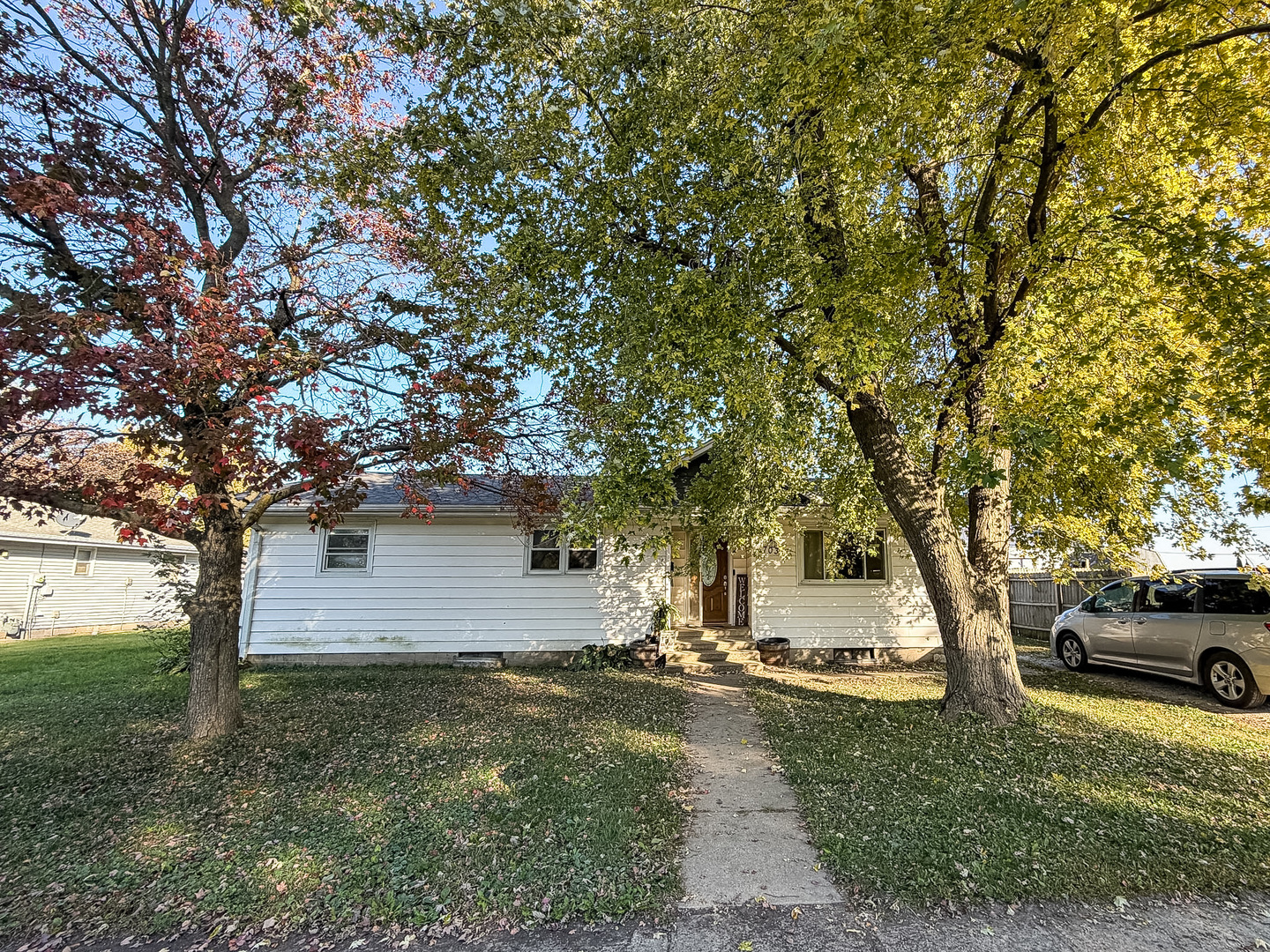 703 S East Street Property Photo 1