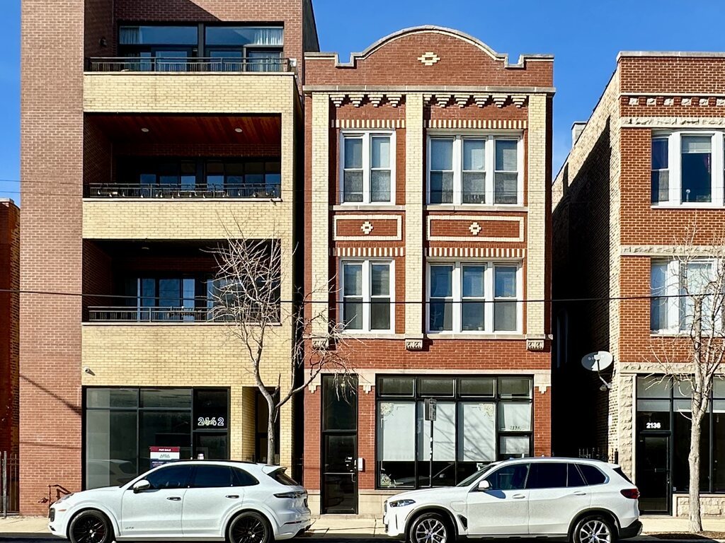 2138 W Chicago Avenue 1 Property Photo 1