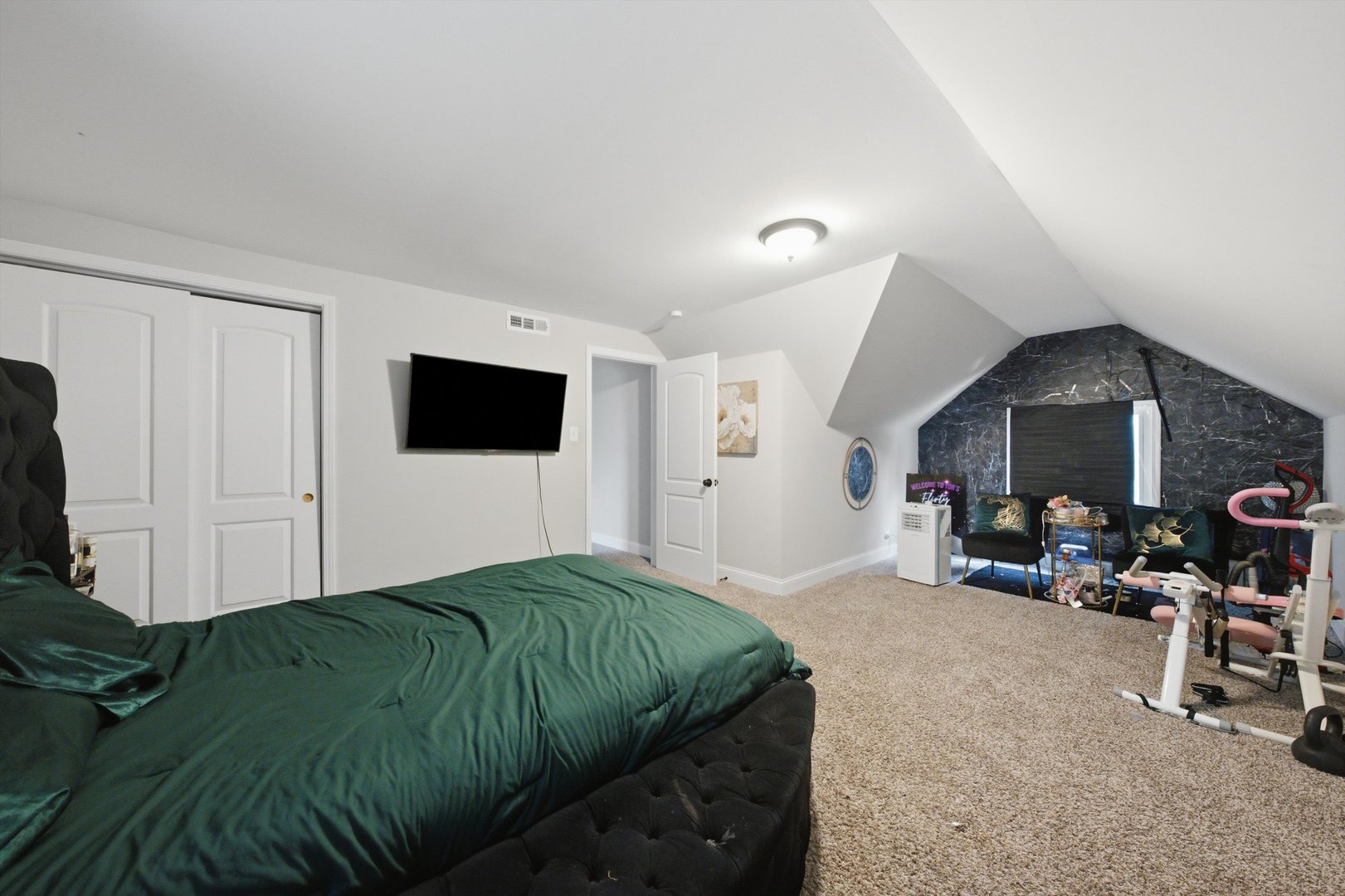 12785375 Property Photo 14