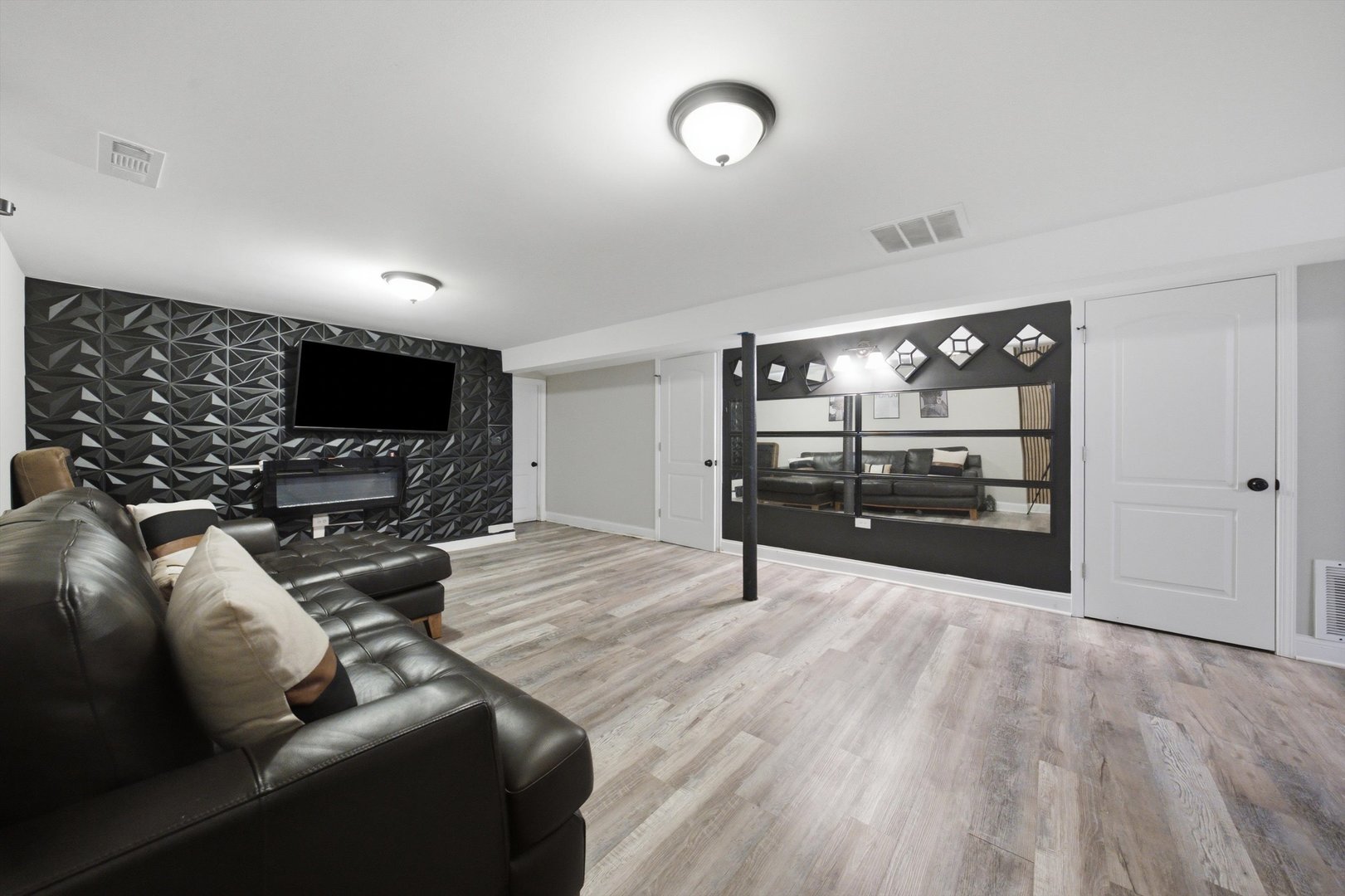12785375 Property Photo 16