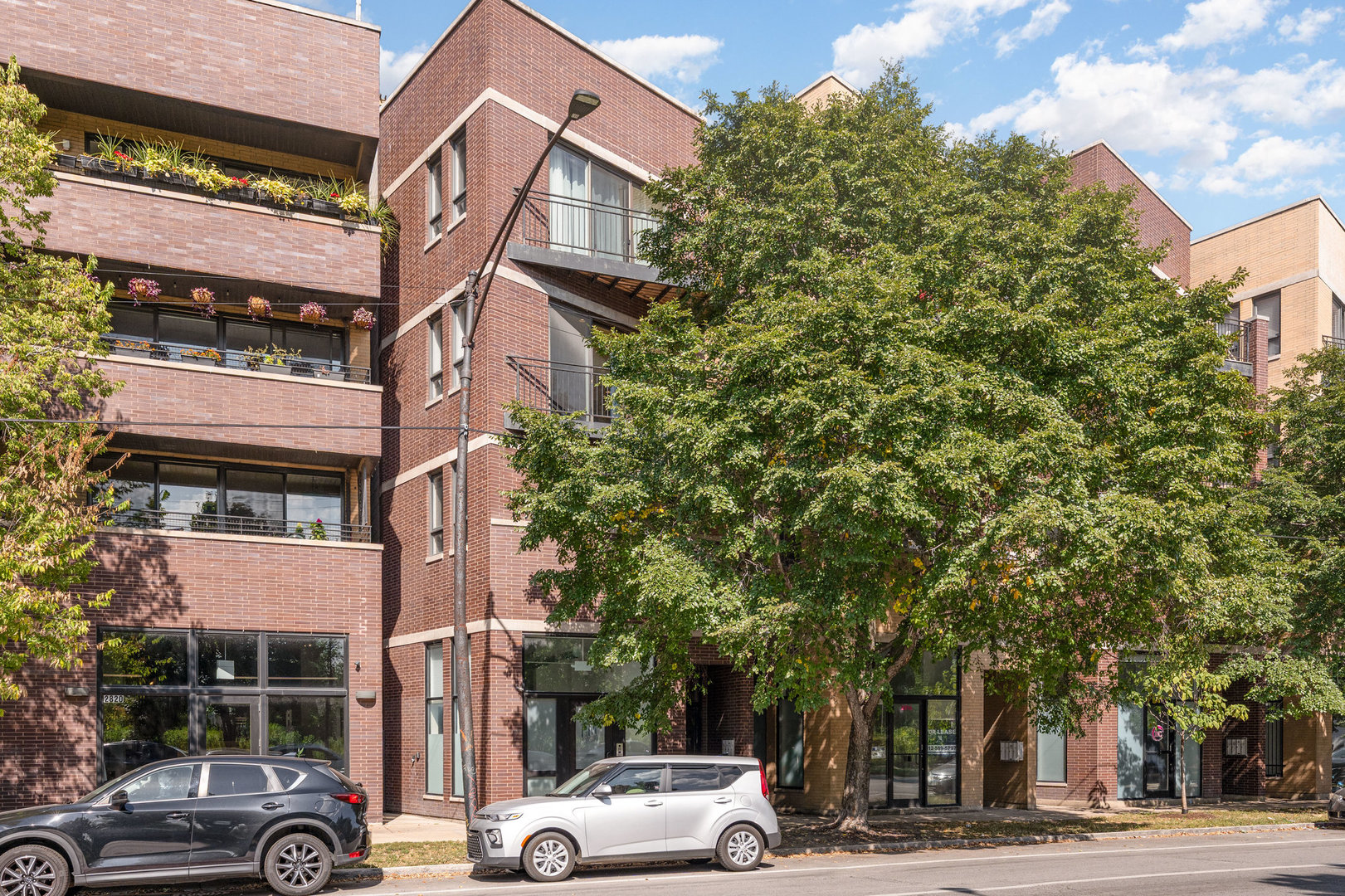 2818 W Chicago Avenue 2 Property Photo 1