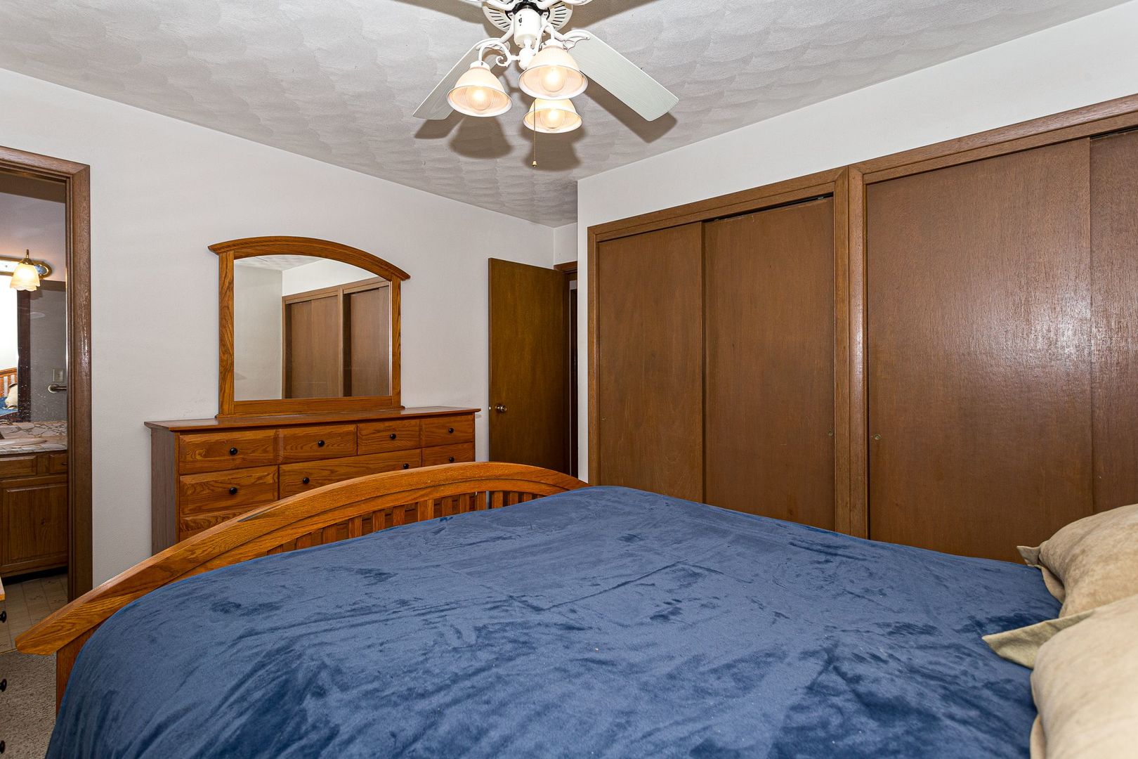 2524 W 43rd Street Property Photo 11