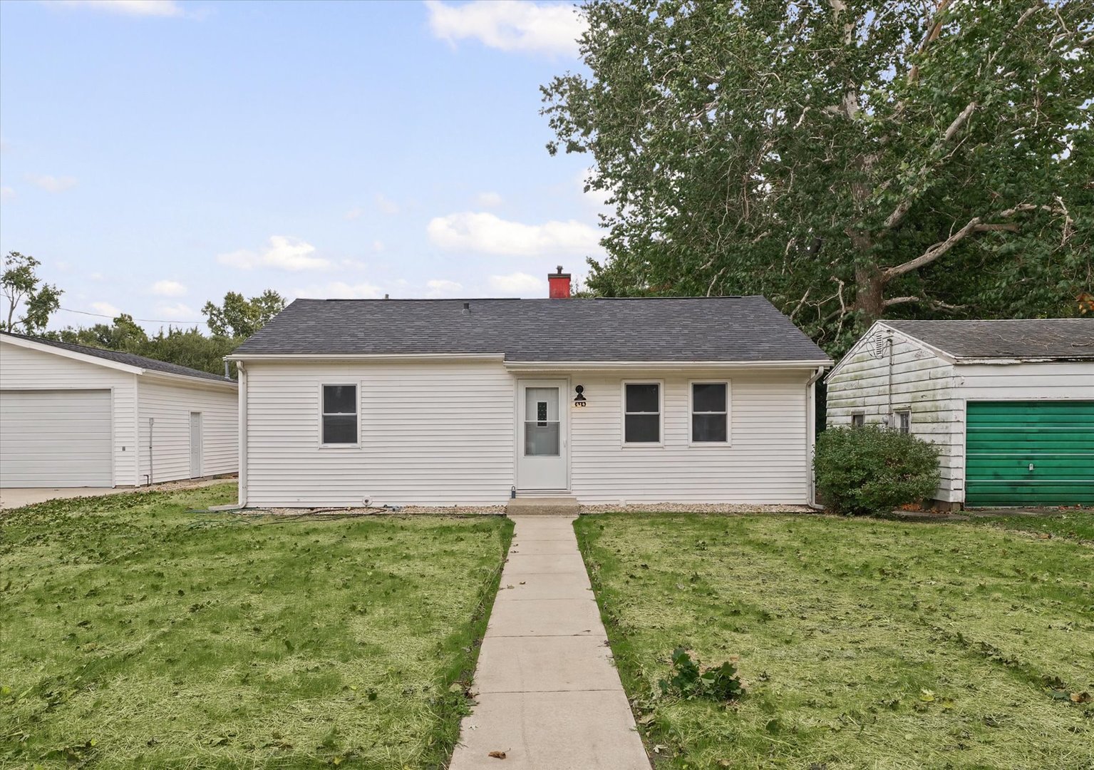 414 N High Street Property Photo 1