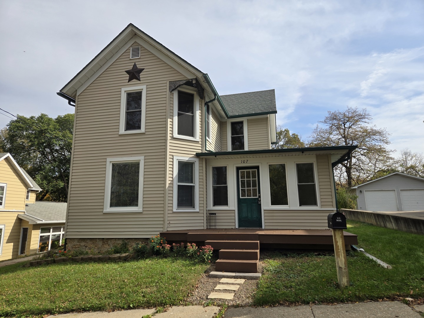 107 N Strickler Avenue Property Photo 1