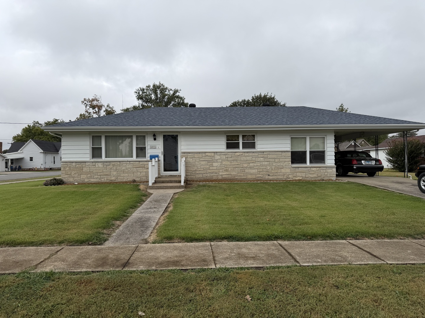 409 S Mill Street Property Photo 1