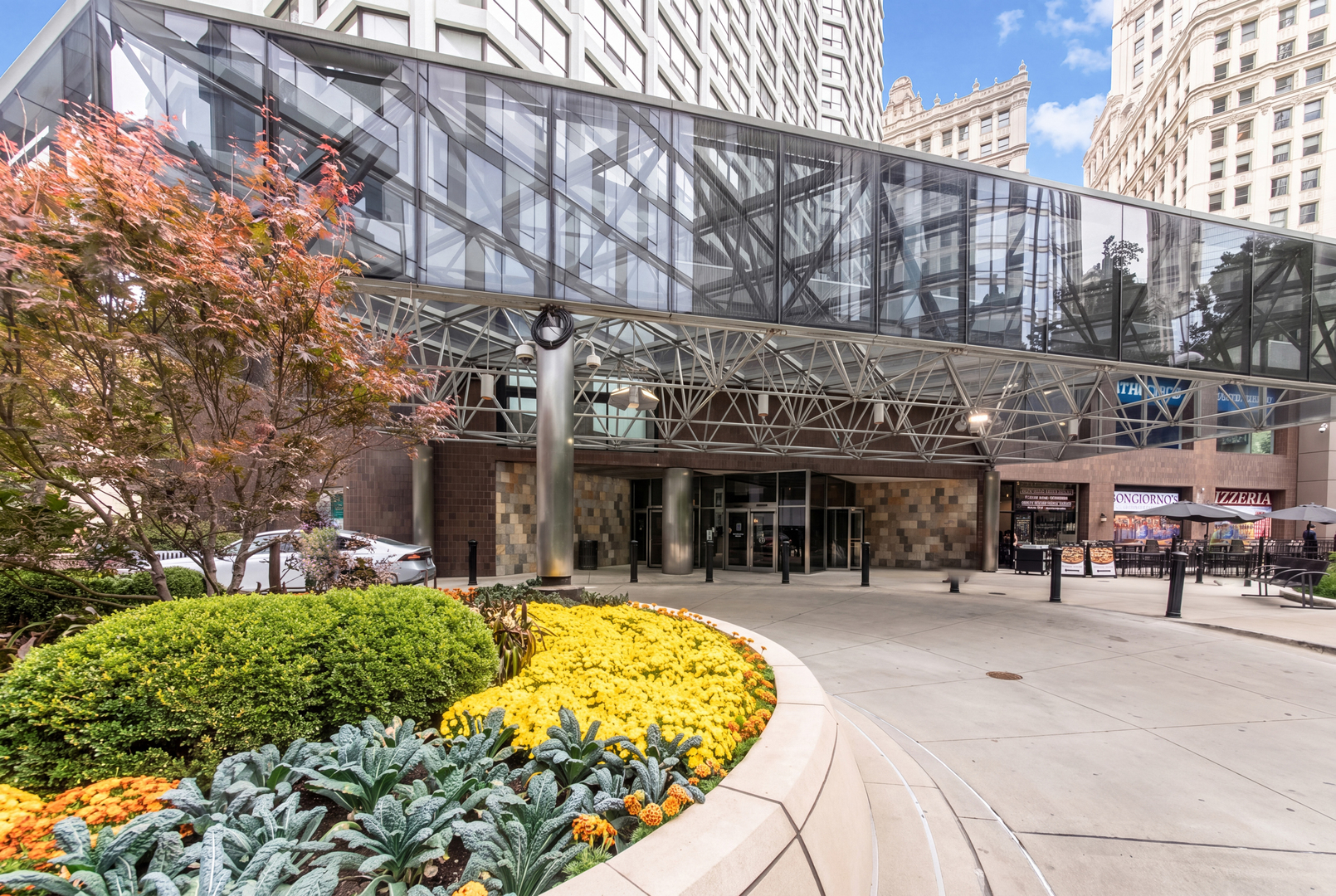 405 N Wabash Avenue 4004 Property Photo 2