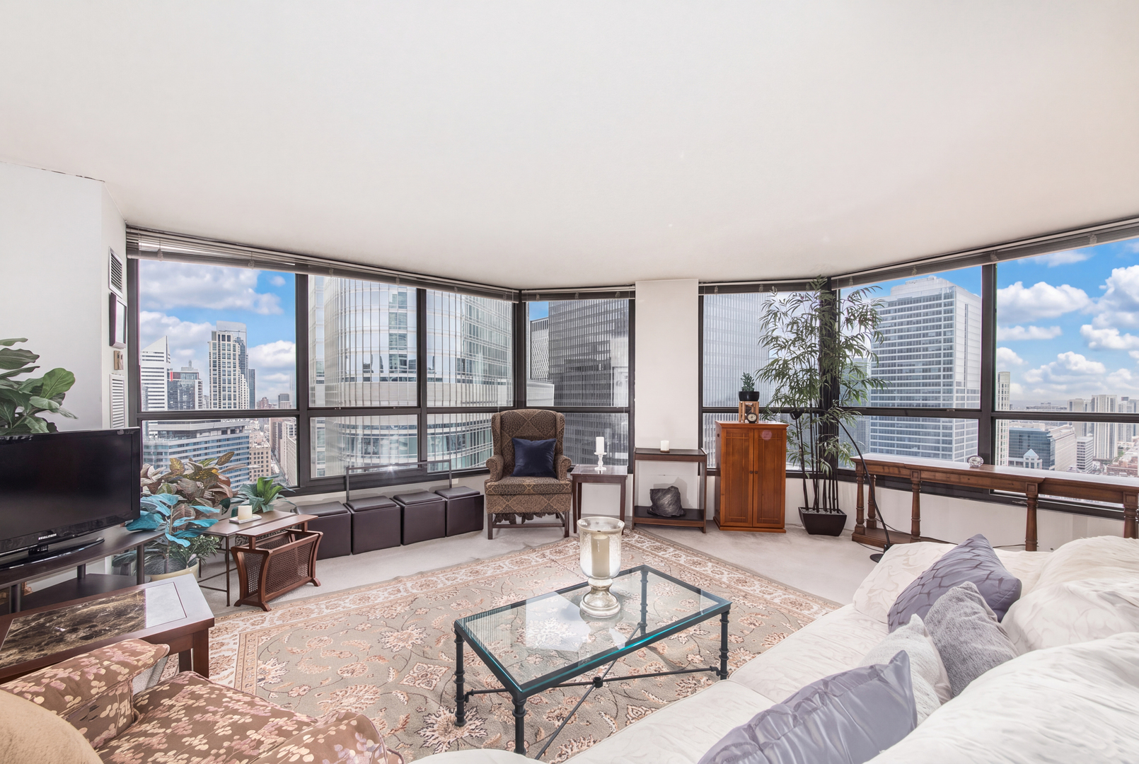 405 N Wabash Avenue 4004 Property Photo 7