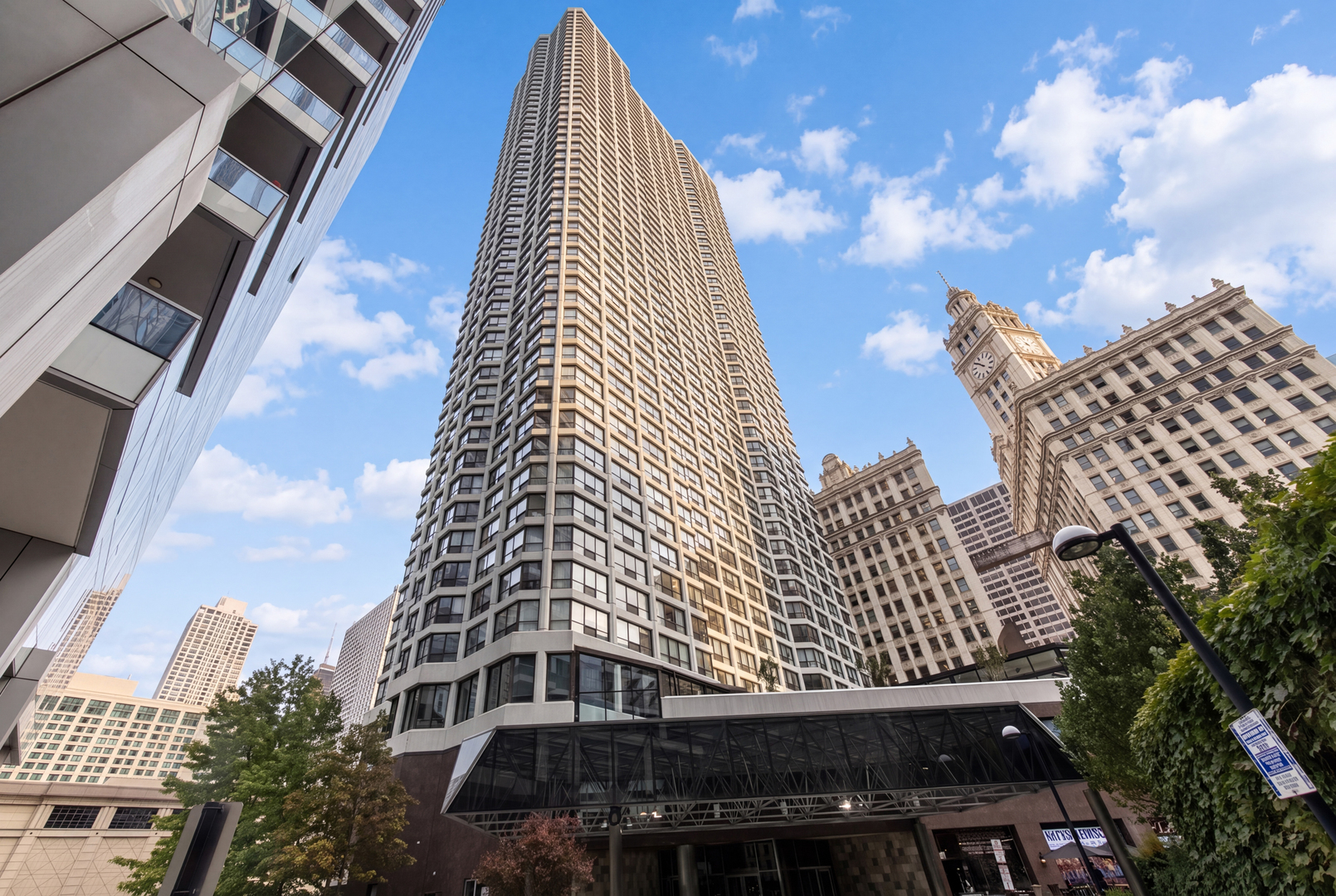405 N Wabash Avenue 4004 Property Photo 12