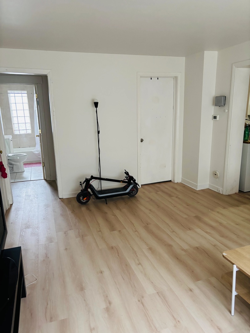 2047 Asbury Avenue Property Photo 10