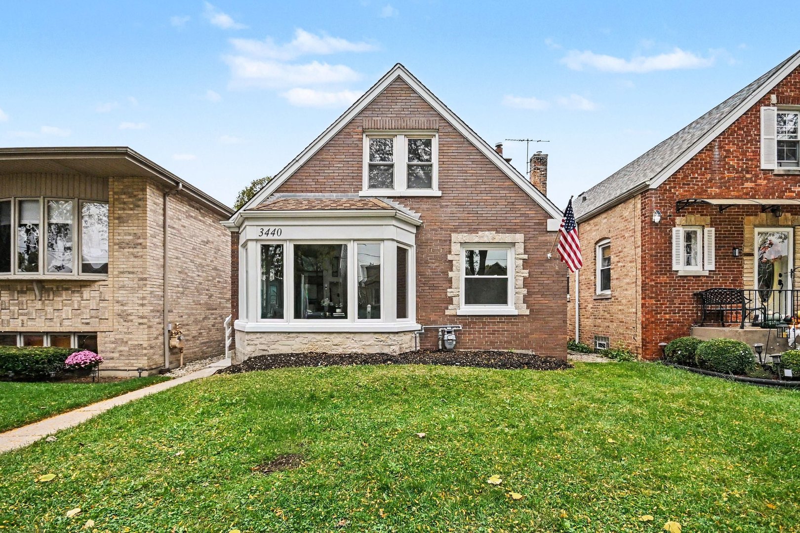 3440 N Plainfield Avenue Property Photo 1