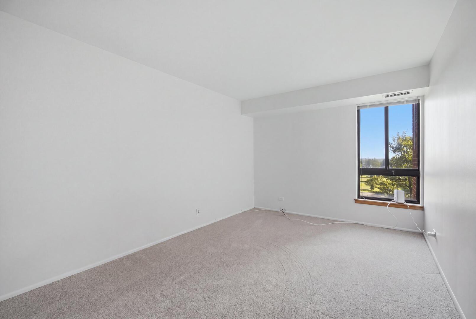 12785556 Property Photo 13