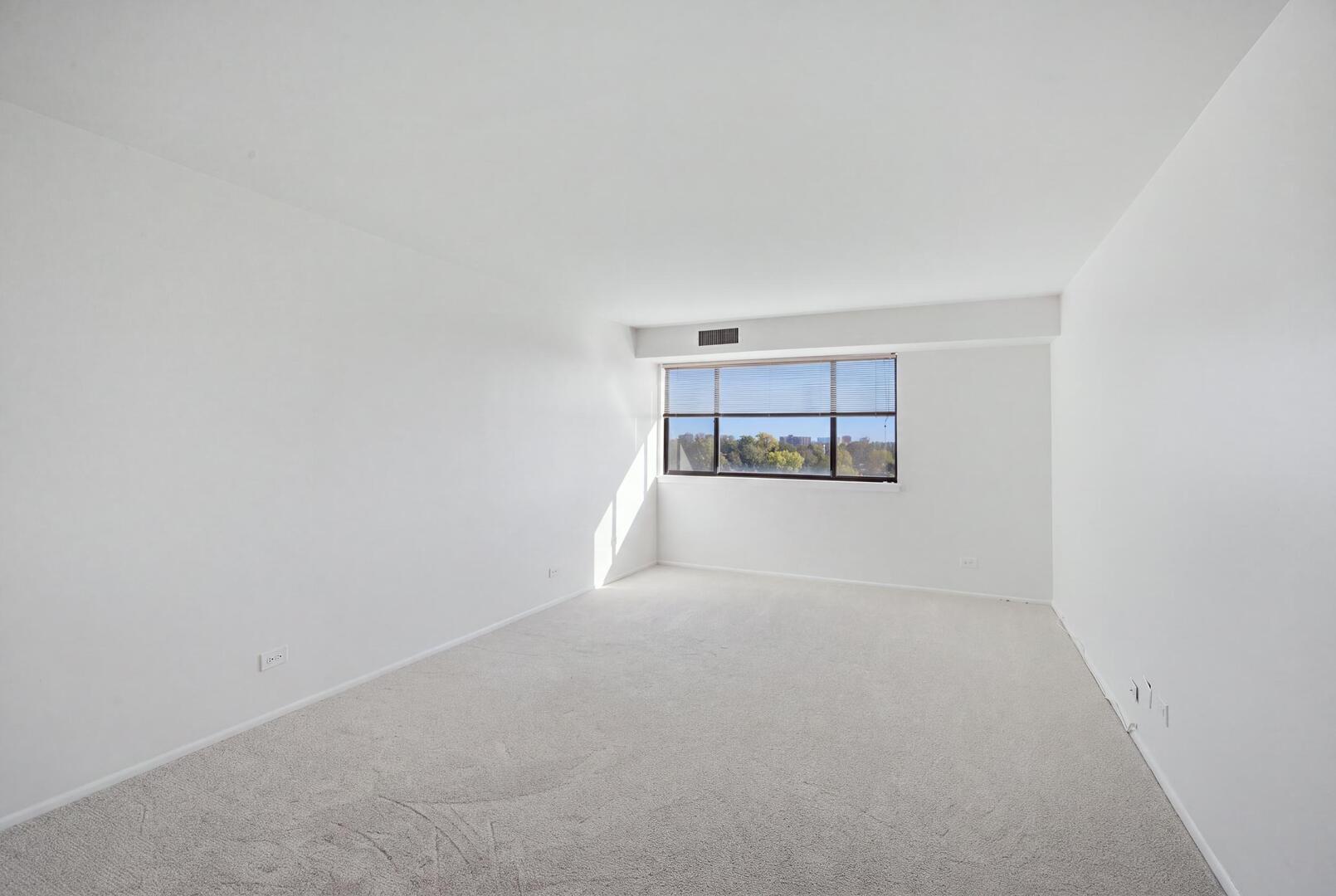 12785556 Property Photo 16