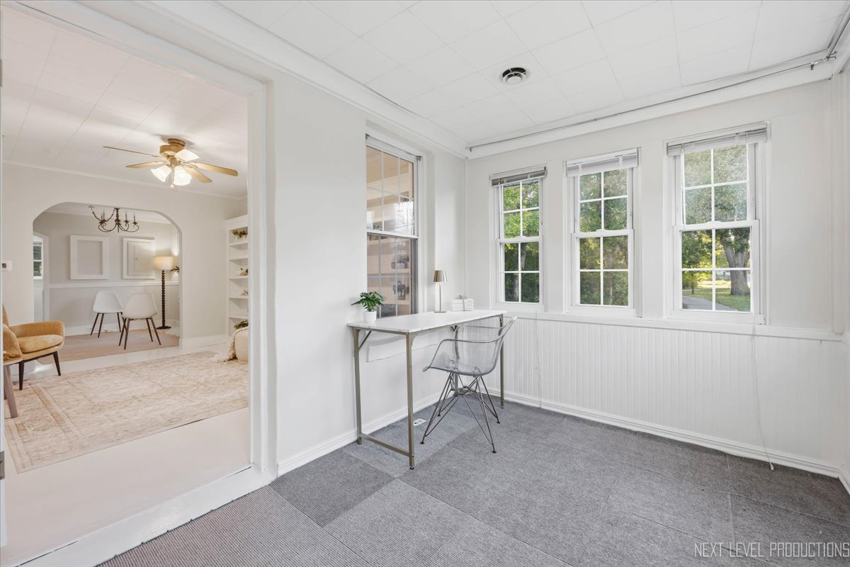 1700 Riverside Avenue Property Photo 3
