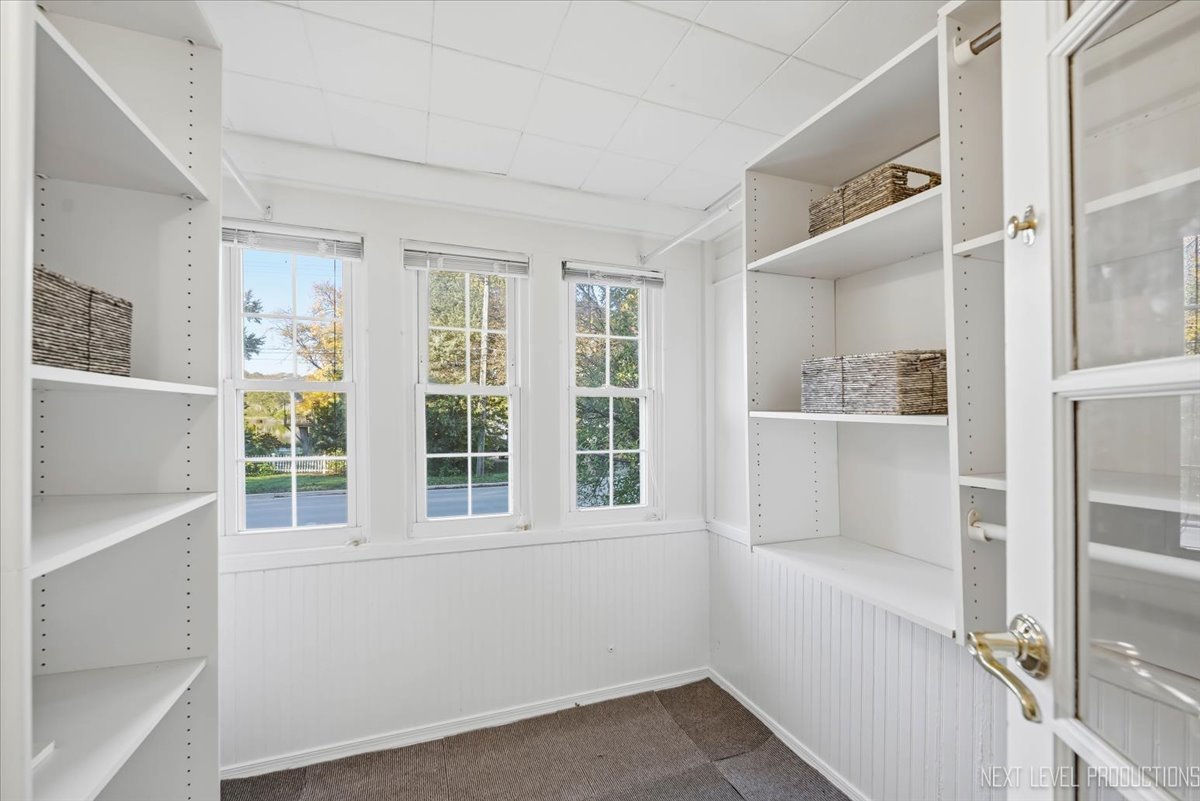 1700 Riverside Avenue Property Photo 15