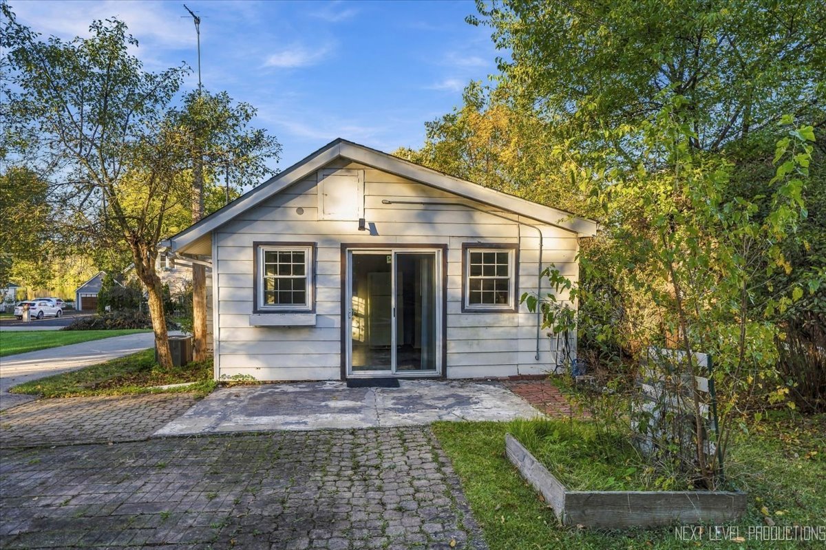 1700 Riverside Avenue Property Photo 18