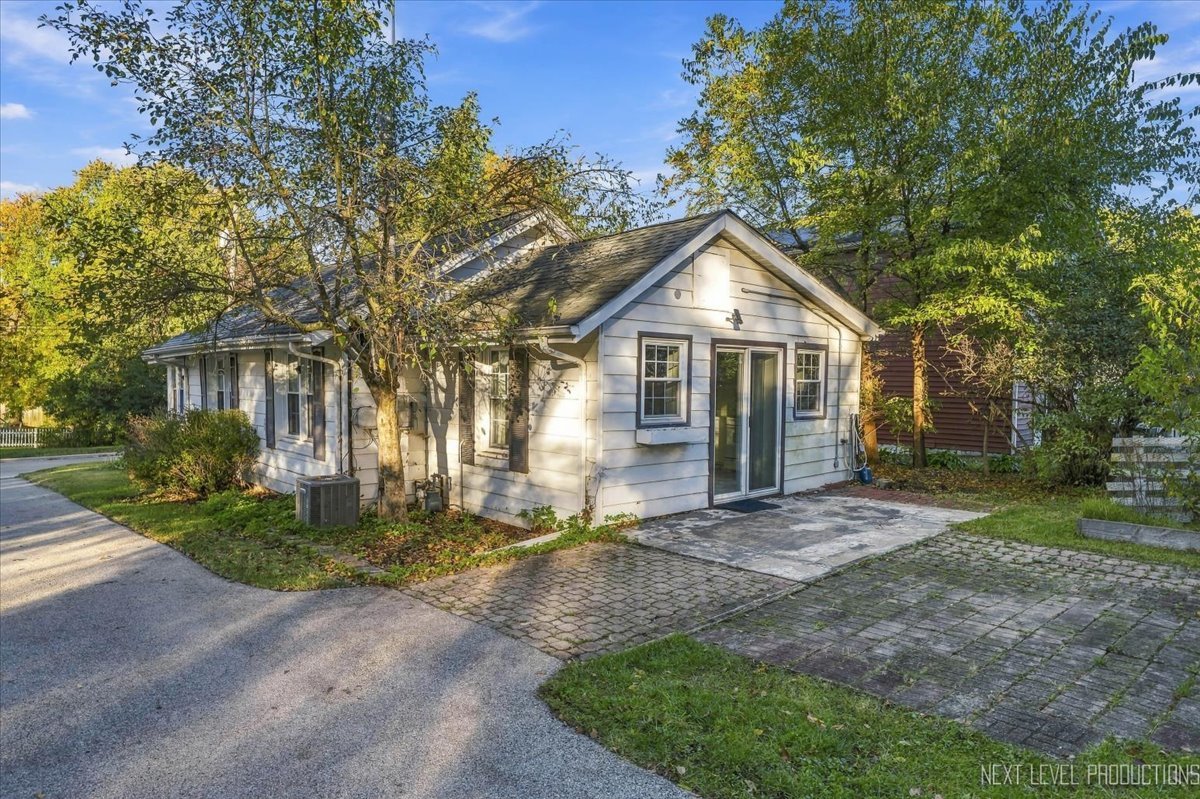 1700 Riverside Avenue Property Photo 19