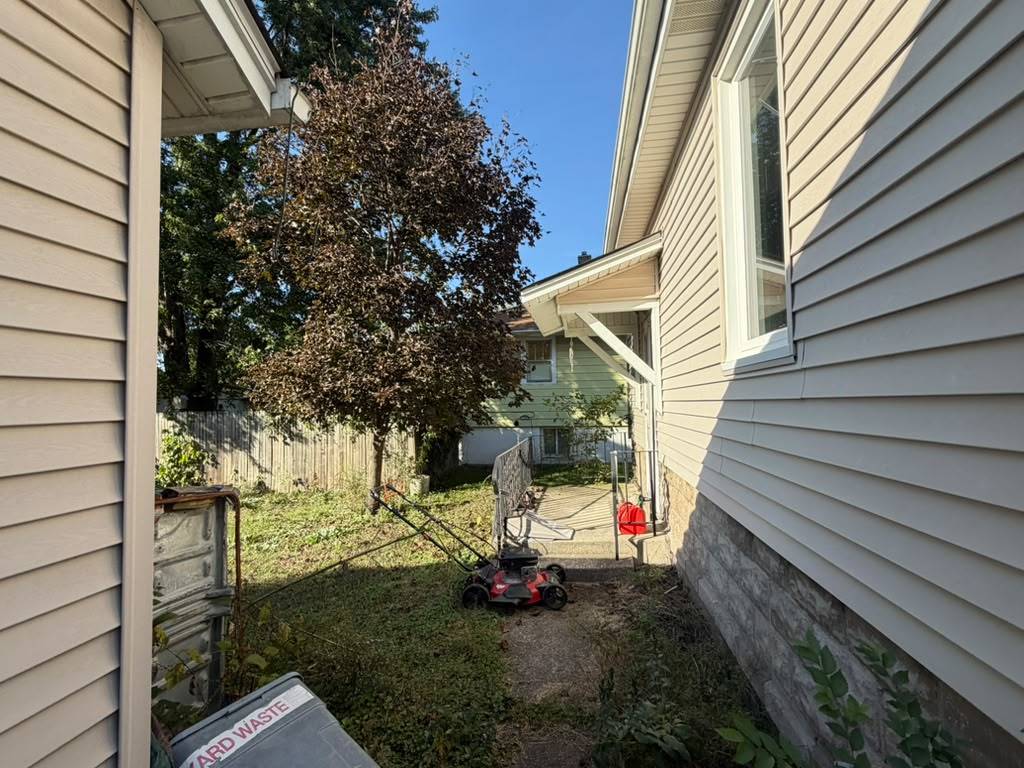 320 Blackstone Street Property Photo 6