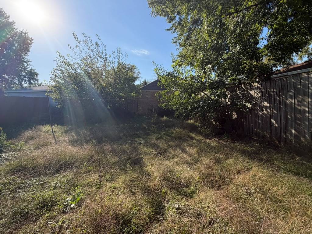 320 Blackstone Street Property Photo 14