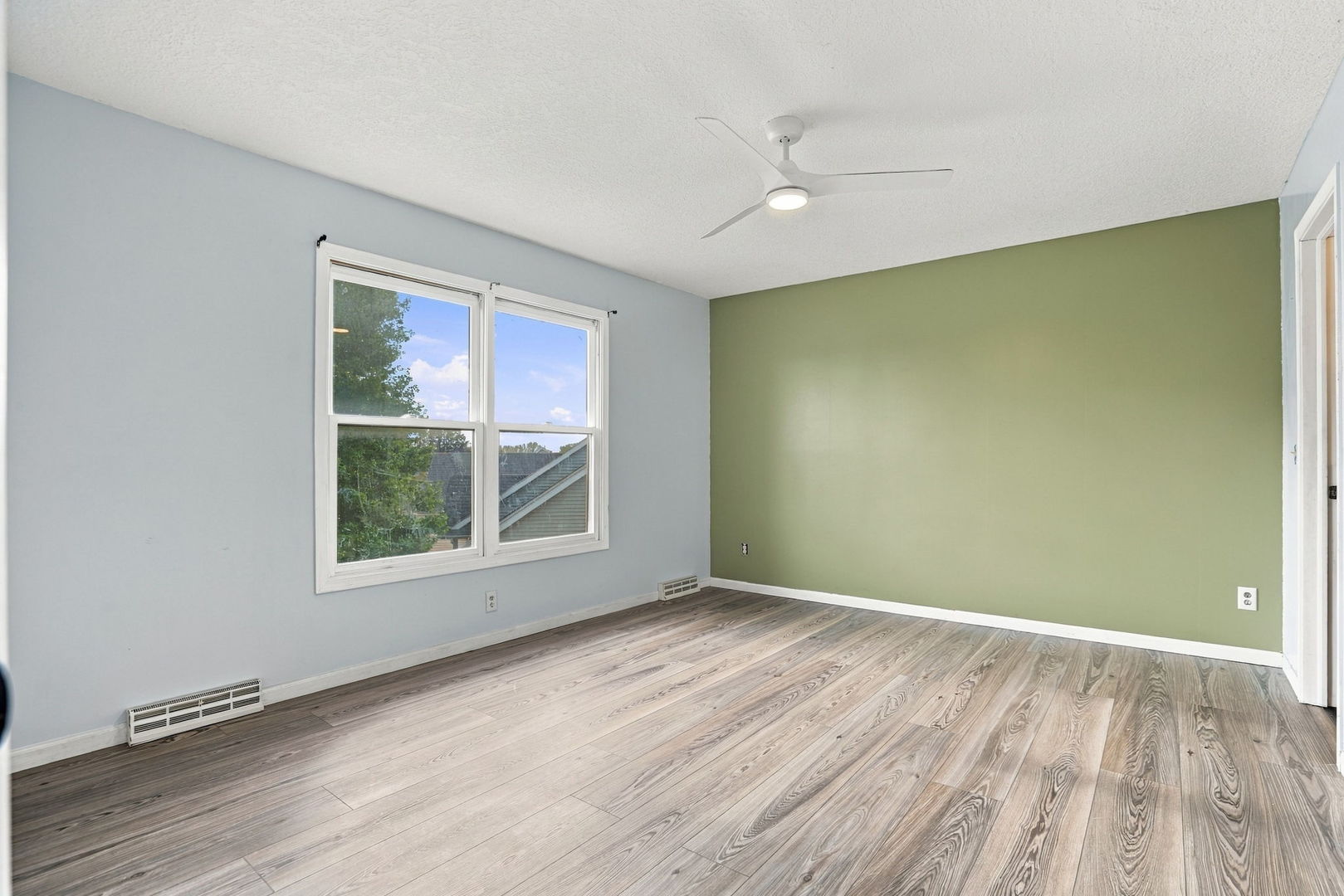 5182 Dove Court Property Photo 11