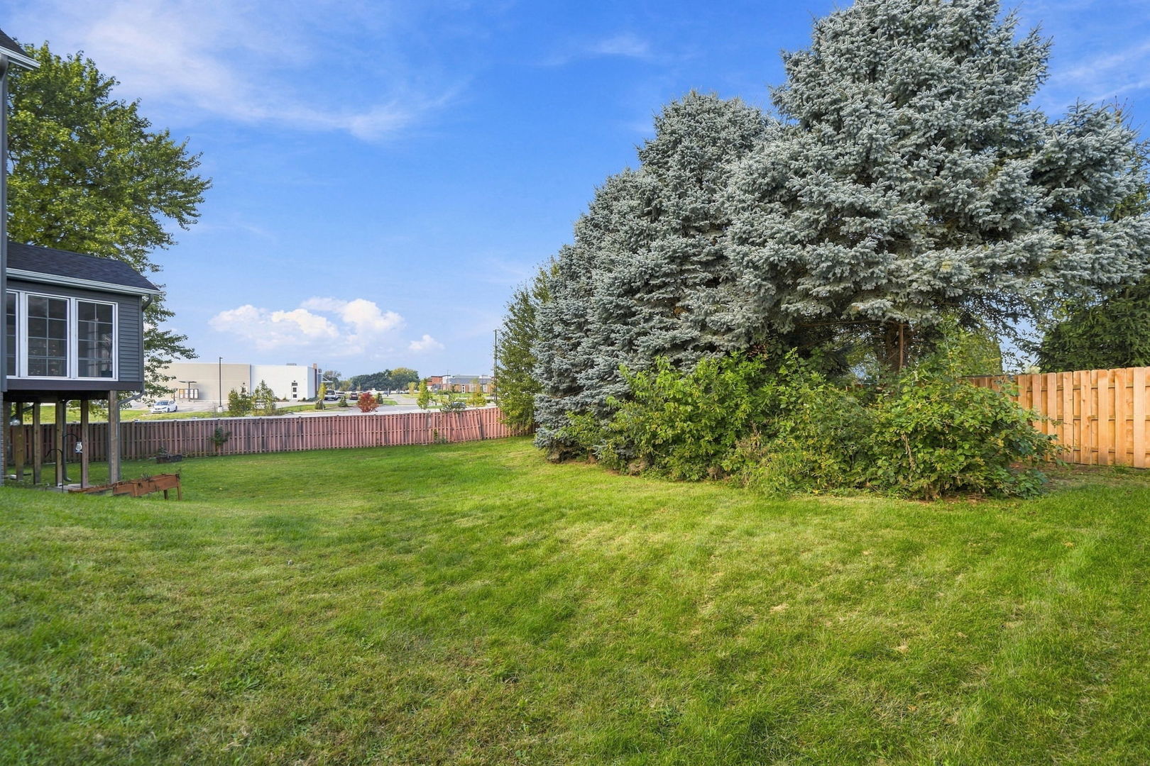 5182 Dove Court Property Photo 25