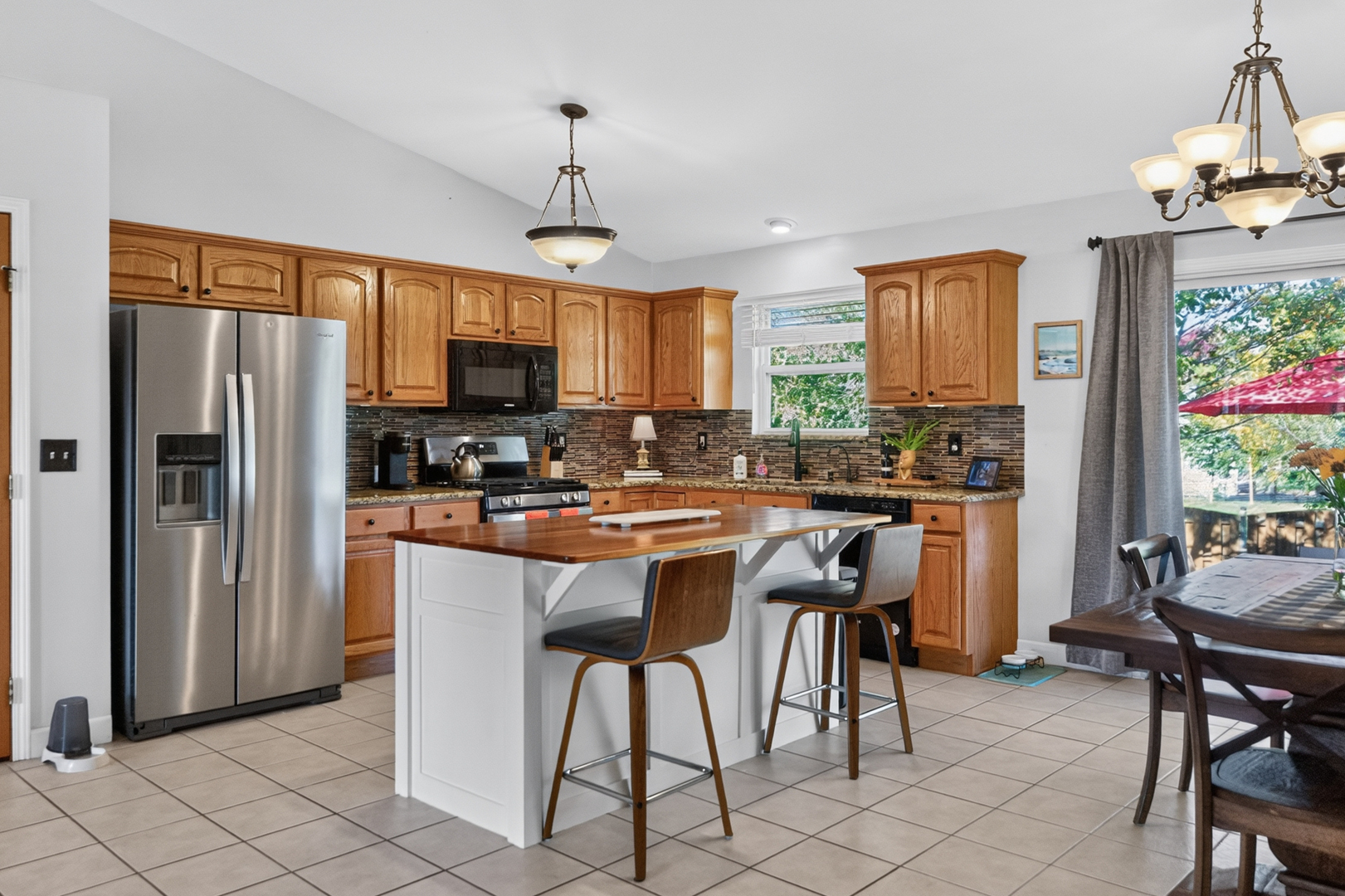 909 N Oak Creek Drive Property Photo 7