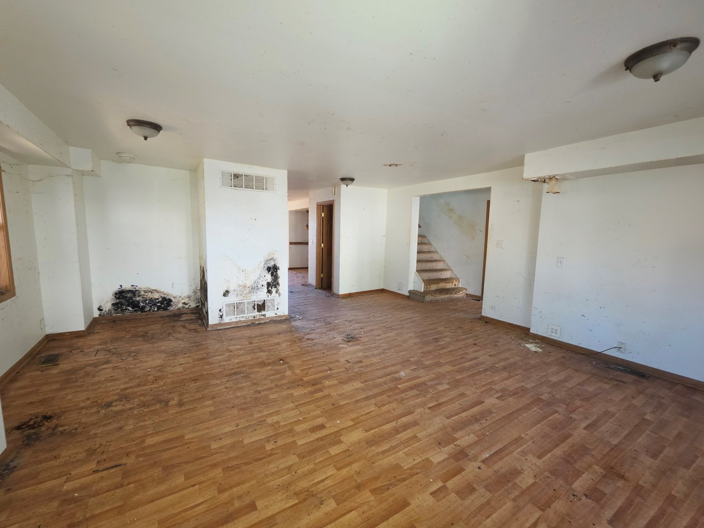 120 Roosevelt Avenue Property Photo 5