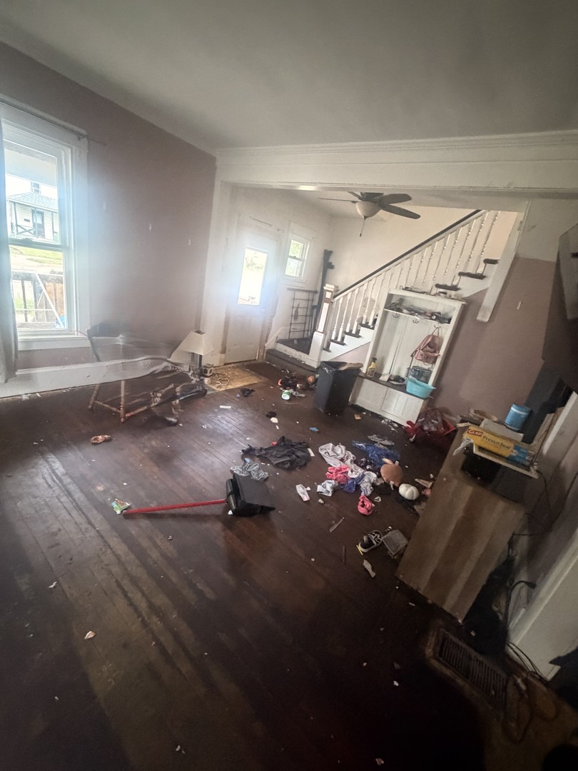 904 44th Street Property Photo 4