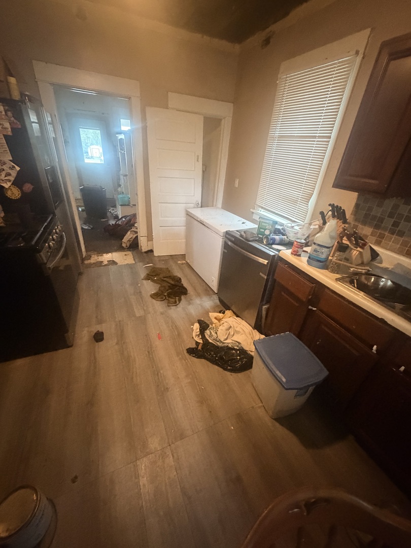 904 44th Street Property Photo 6