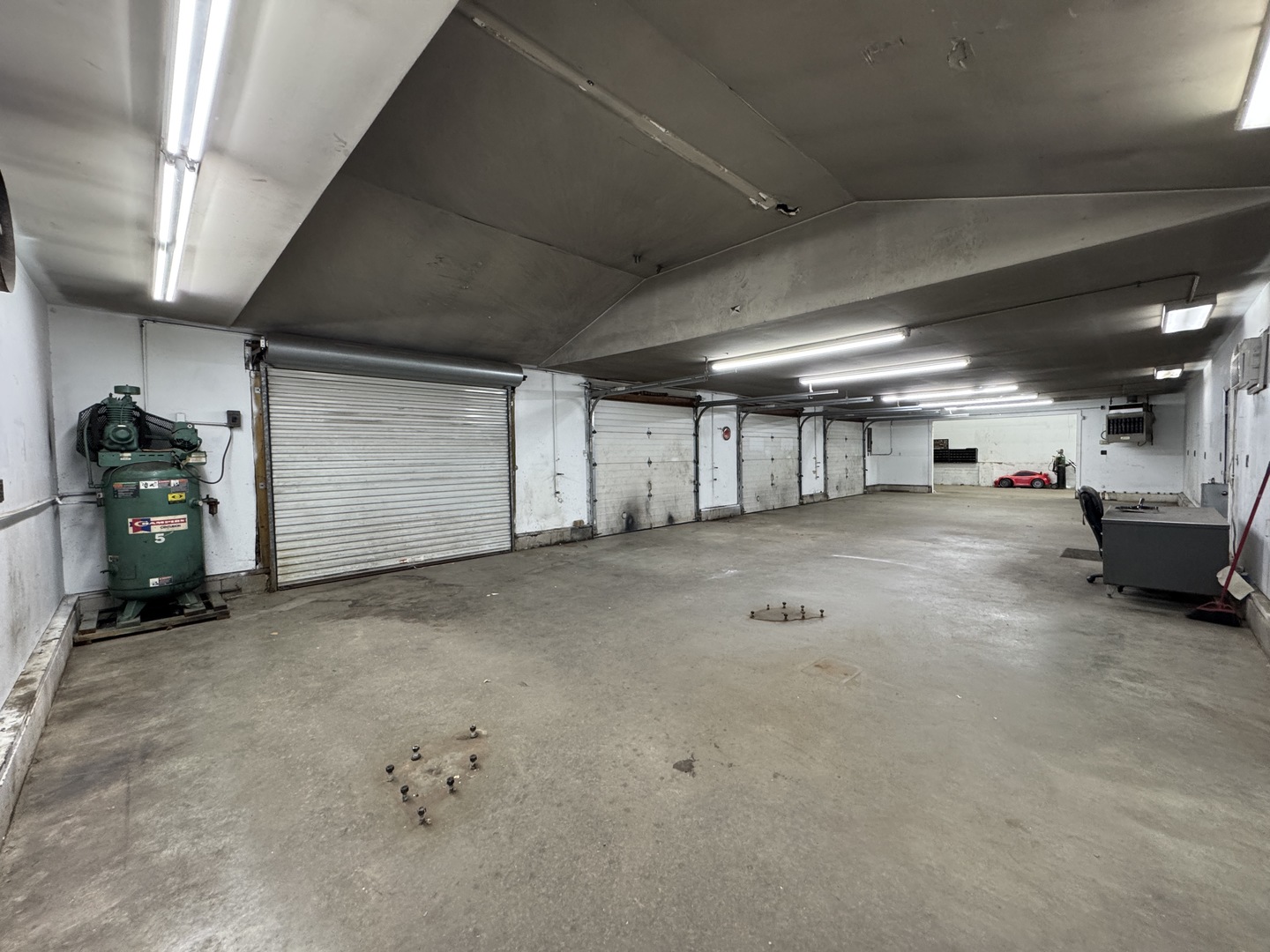 505 N Walnut Street Property Photo 6