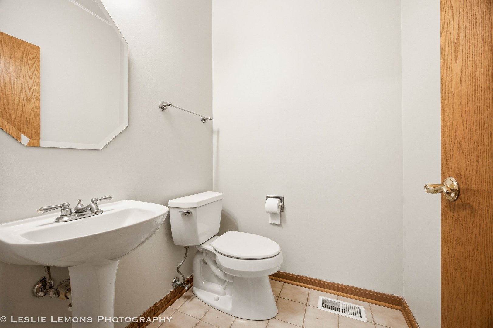 303 Bay Drive Property Photo 11