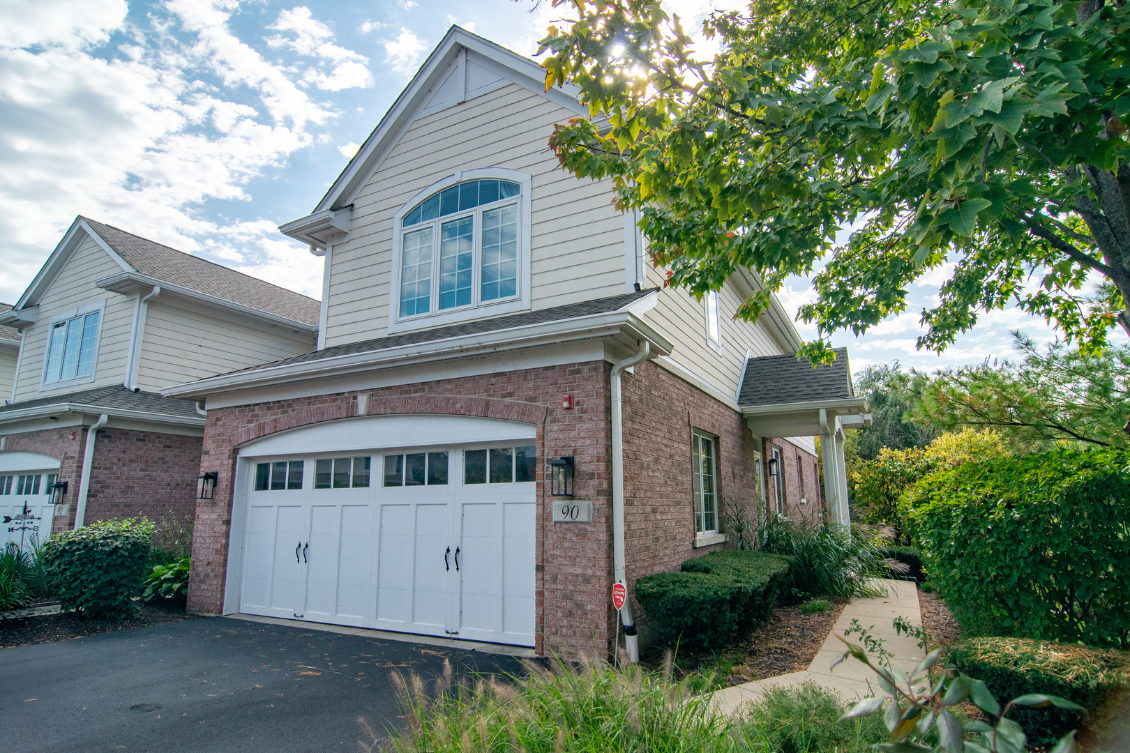 90 Waters Edge Court Property Photo 1