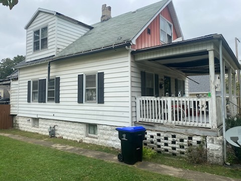 603 S Clinton Street Property Photo 4