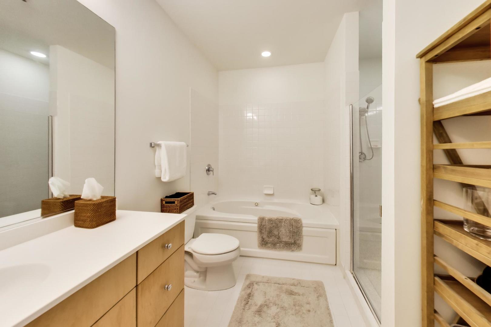 547 S Clark Street 401 Property Photo 12