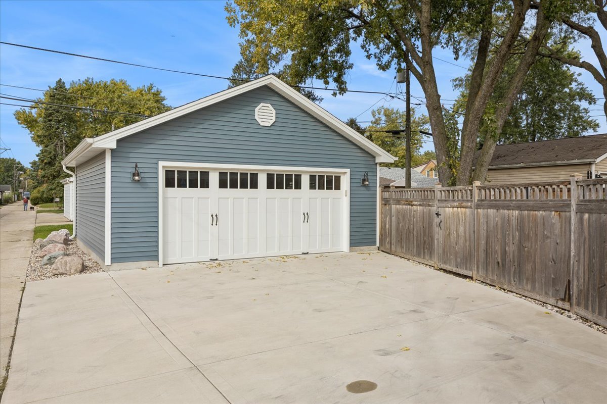 2542 S 6th Avenue Property Photo 20