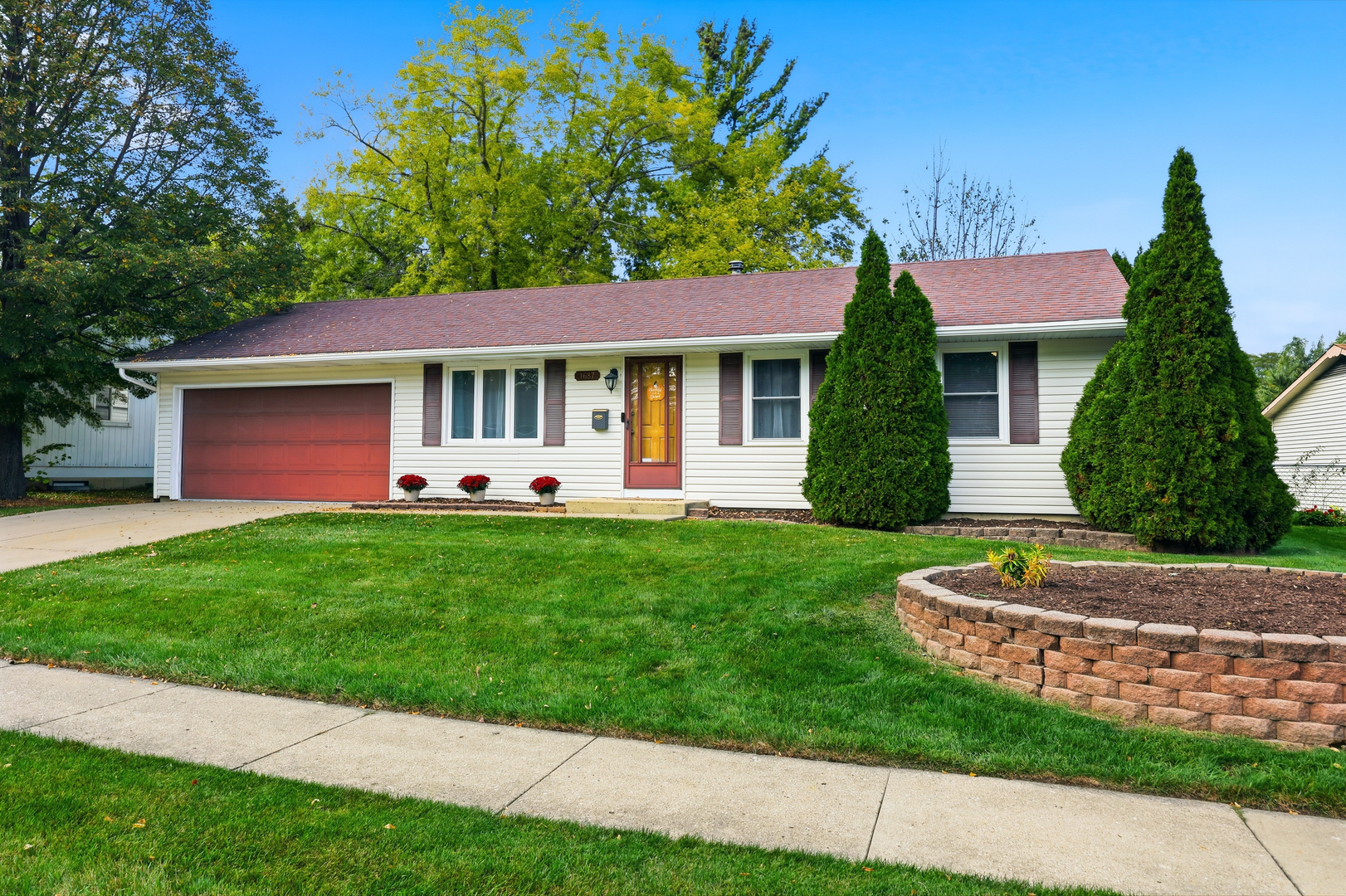 1687 S Green Meadows Boulevard Property Photo 22