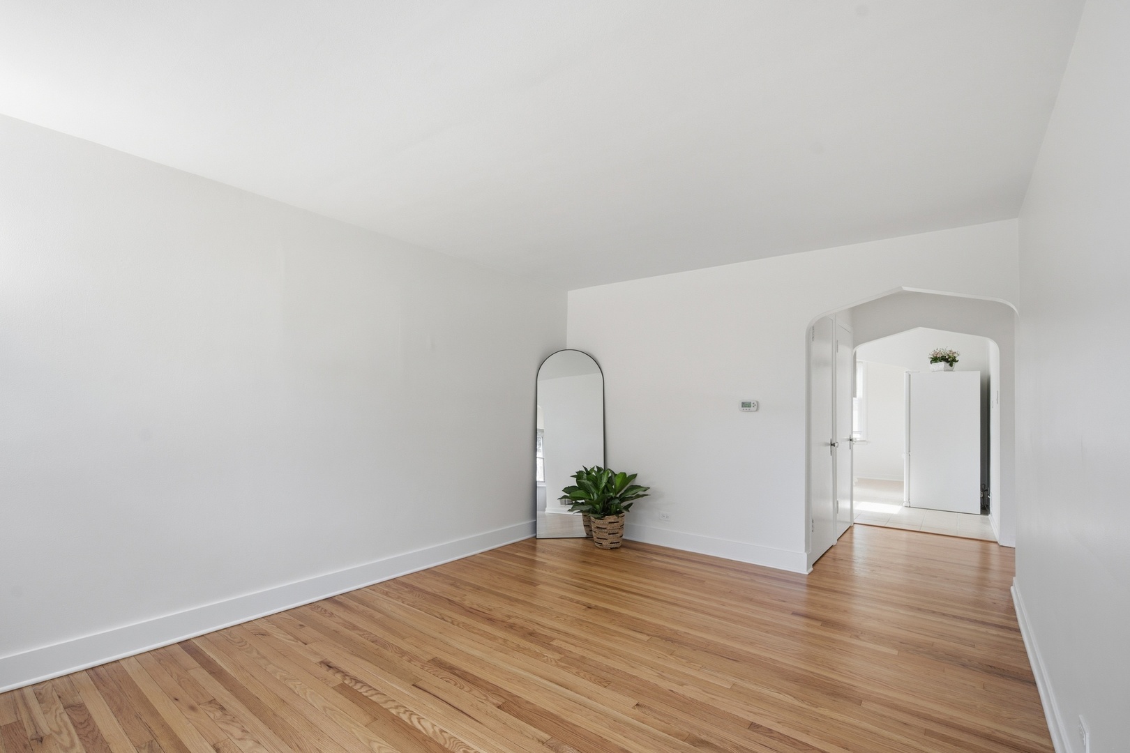 3226 Grand Boulevard Property Photo 4