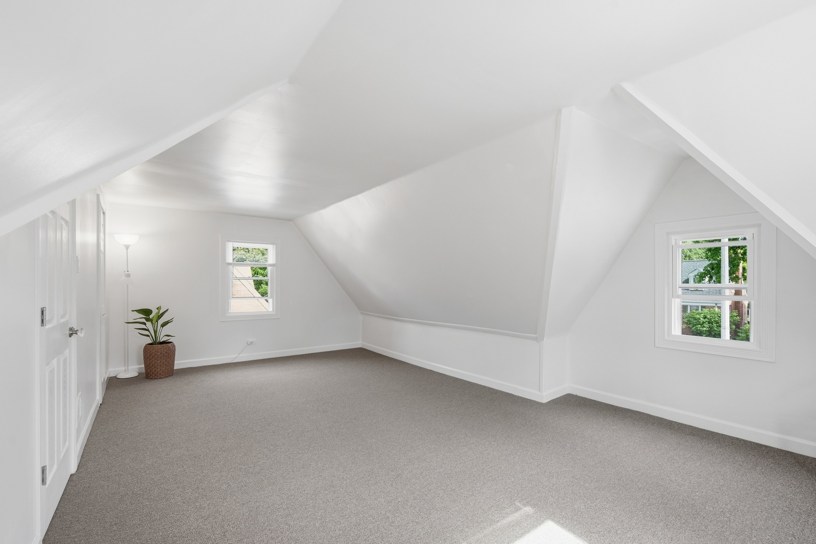 3226 Grand Boulevard Property Photo 14
