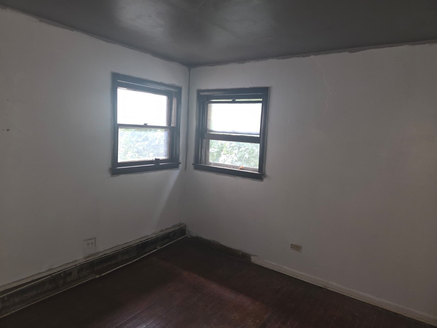 8045 S Carpenter Street Property Photo 13