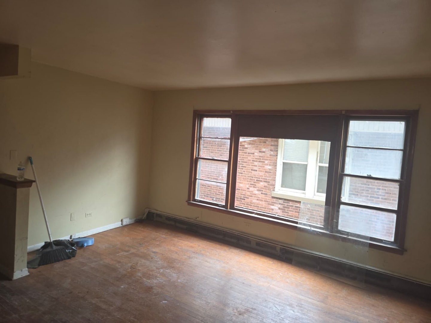 8045 S Carpenter Street Property Photo 24