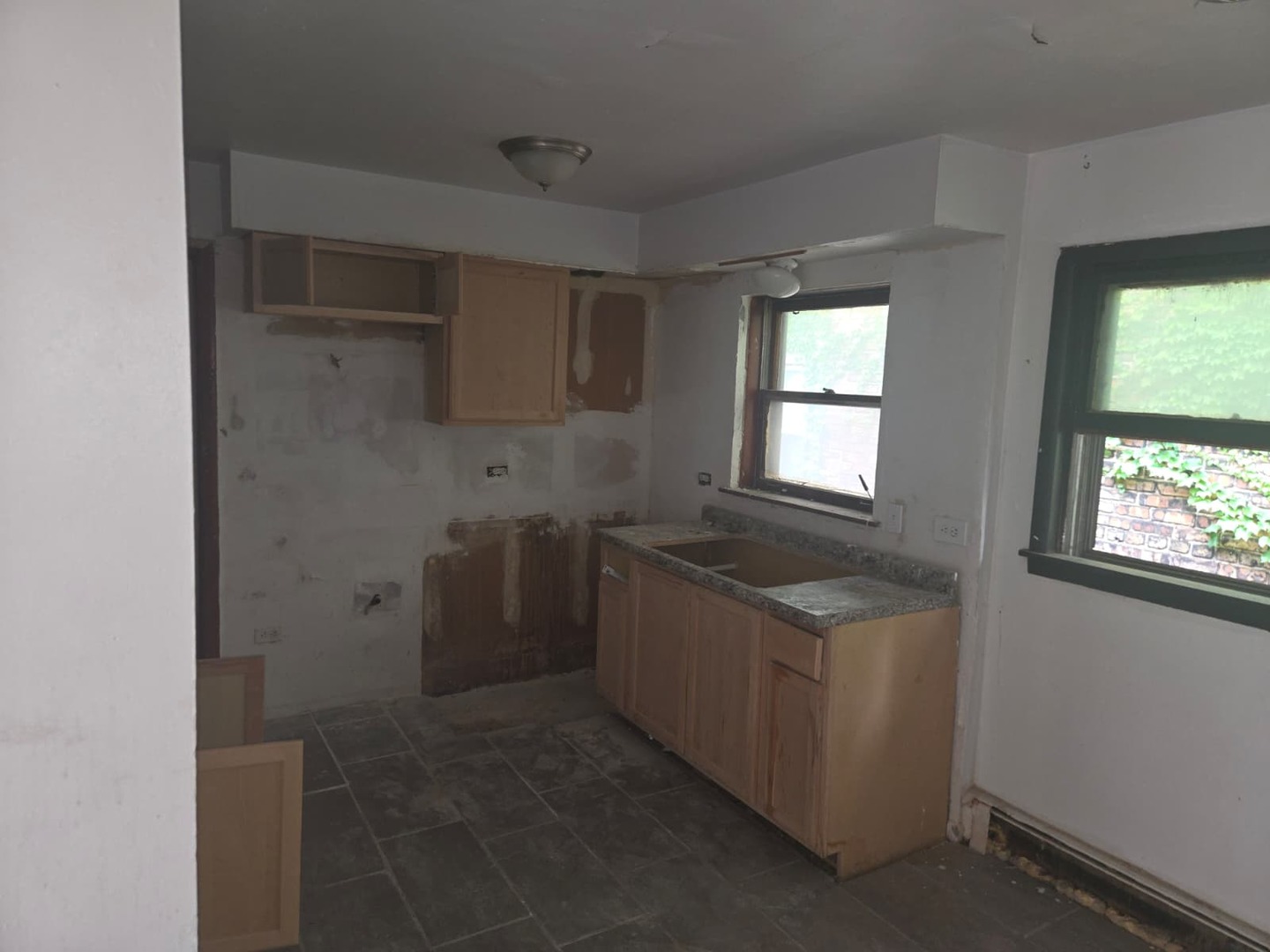 8045 S Carpenter Street Property Photo 25