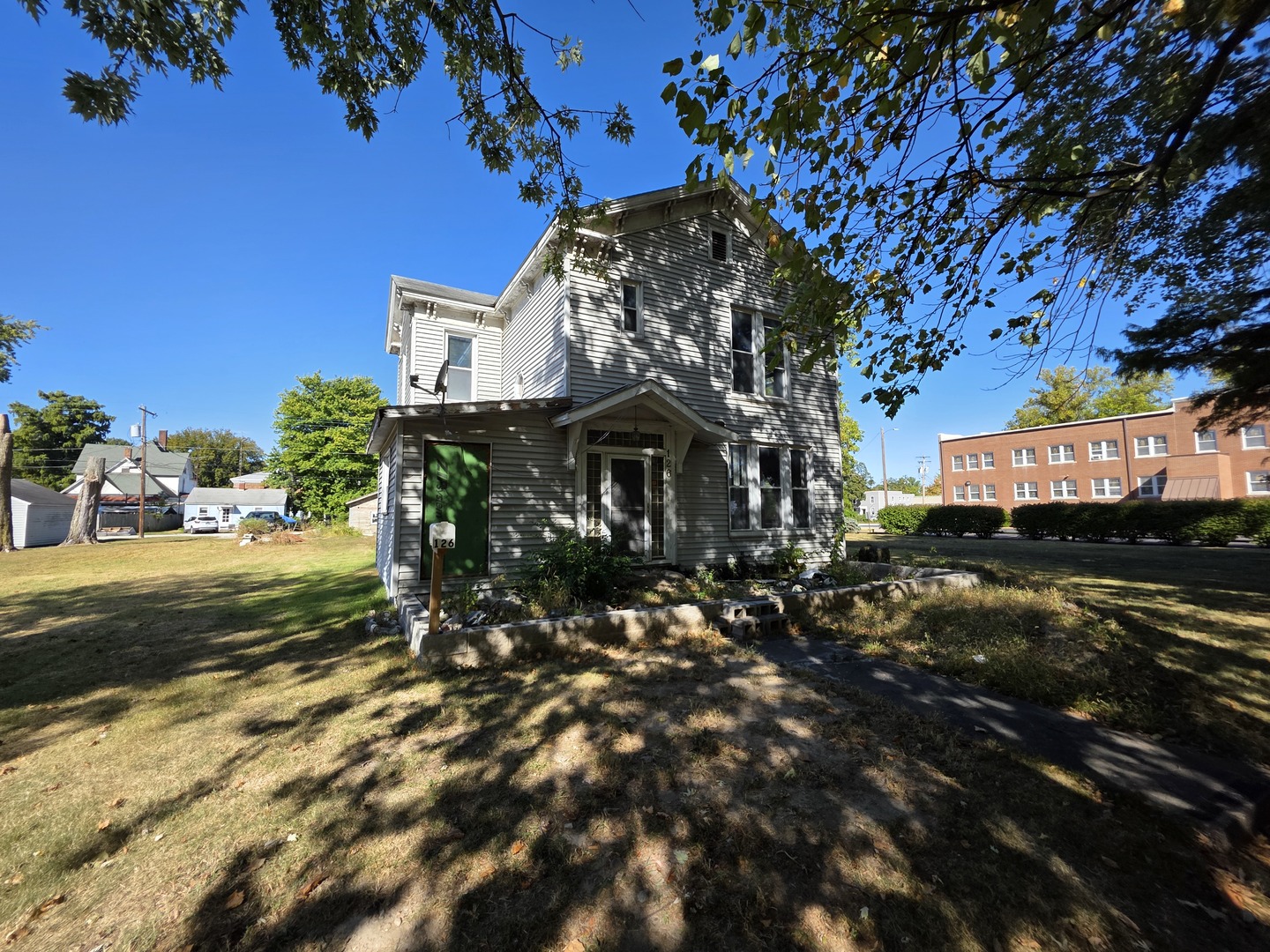 126 S Hickory Street Property Photo 1