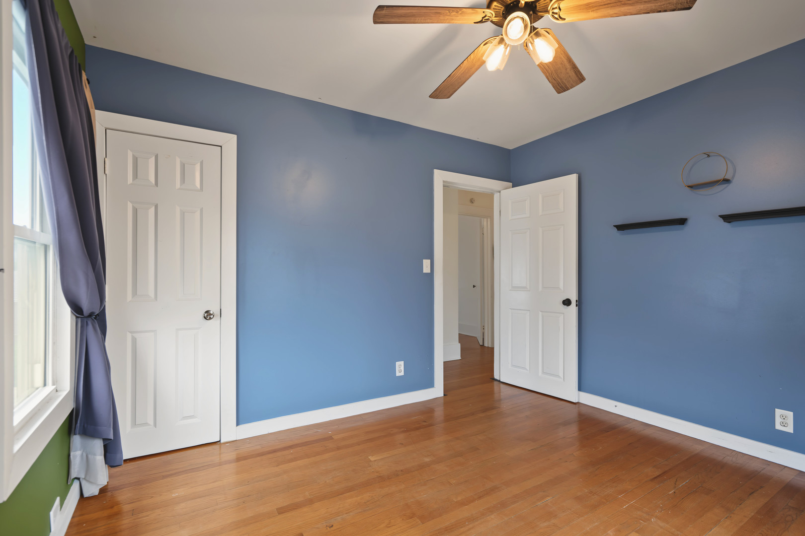 1554 W High Street Property Photo 11