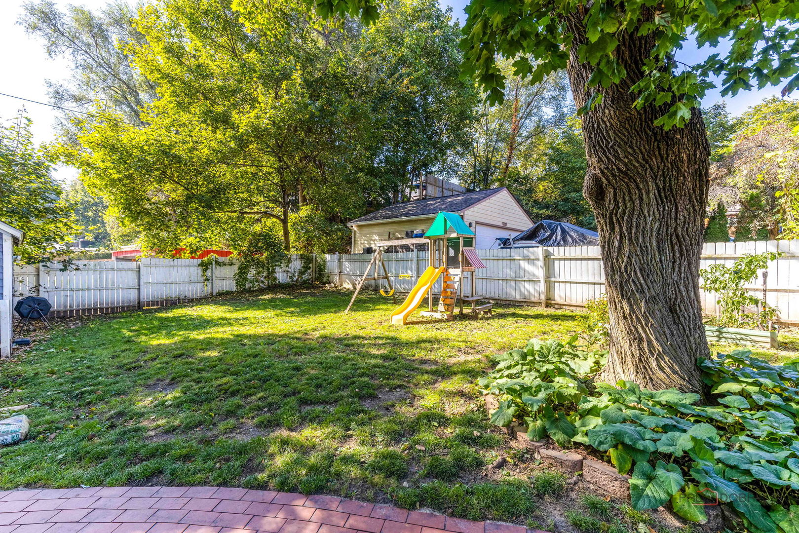 519 Laurel Street Property Photo 15