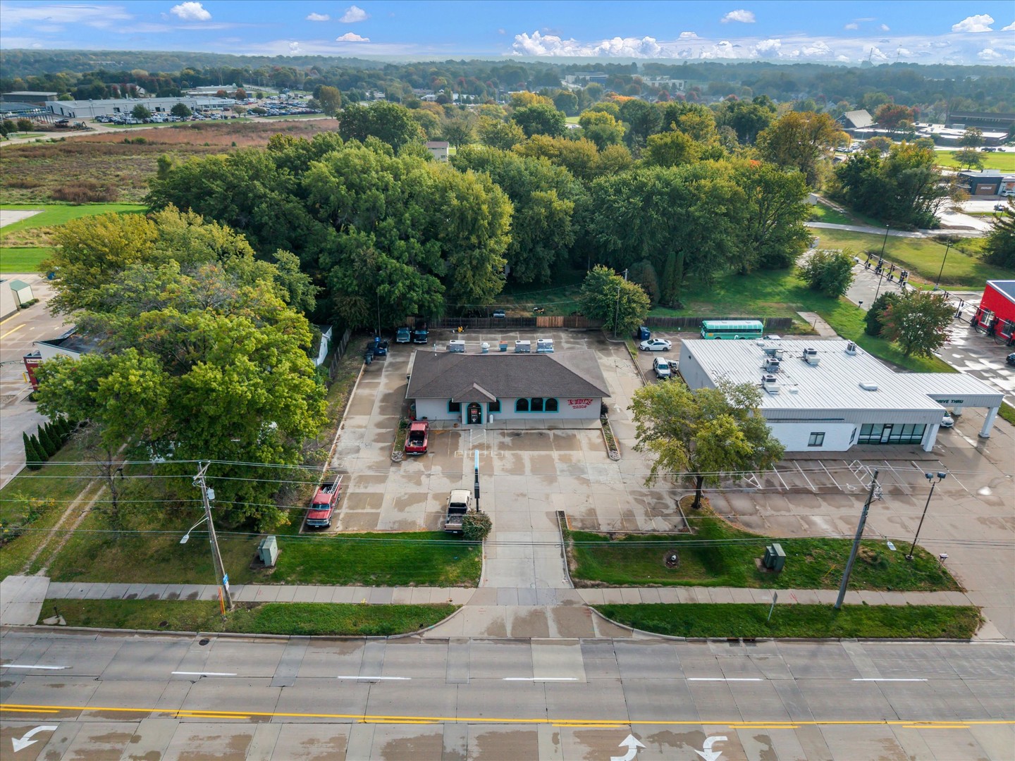 3111 Devils Glen Road Property Photo 7